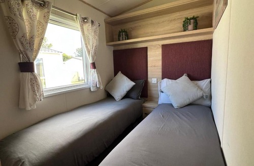 Tiptoe Resort | Forest & Beach Escape