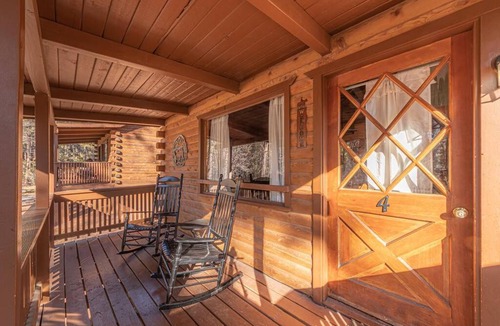 Christopher Creek House | Forest Cabin 4 Cowboys Dream