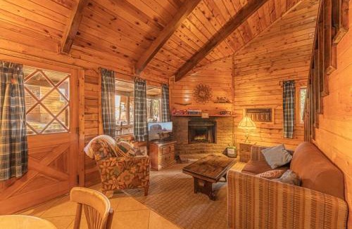 Christopher Creek House | Forest Cabin 6 Enchanted Forest
