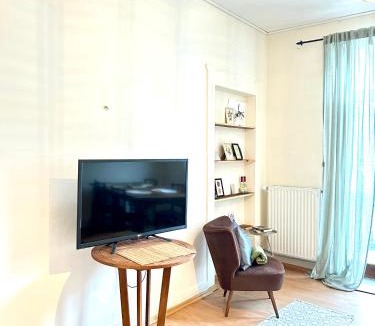 Idar-Oberstein Apartment | Forest Charm and Gems