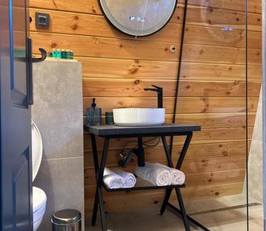 Moieciu Cabin | Forest Cuib