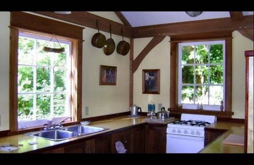 Sliammon Cottage | Forest Garden Cottage by the Ocean