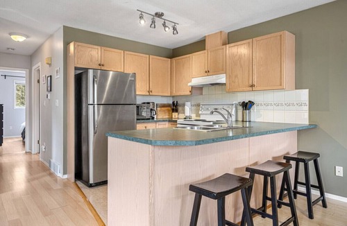 Invermere Apartment | Forest Heights | Central | King Bed | Affordable