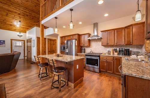 McHenry House | Forest Hideaway Near Lake & Wisp Resort w/Hot Tub