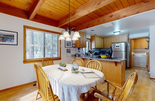 Sunriver House | Forest hideaway with hot tub, Ping-Pong & SHARC passes - near skiing & golf