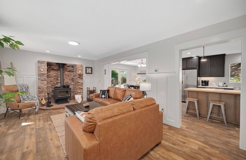 Sheridan House | Forest Hollow Peaceful Forest Escape in Wine Country Fire-Pit Dog Friendly