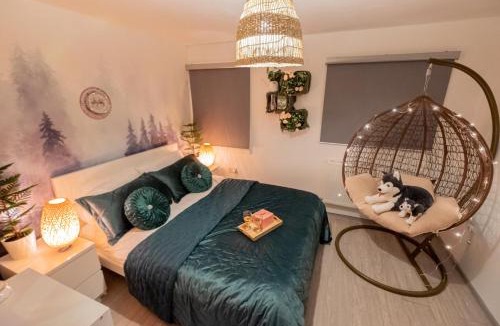 Great Houghton House | Forest Home