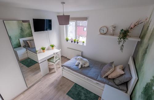 Great Houghton House | Forest Home