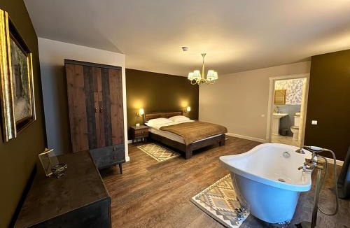 Valea Iasului House | Forest House Retreat