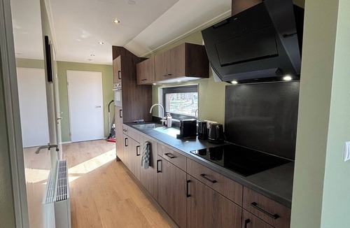 Lattrop House | Forest Lodge for 6 people located on the edge of the park with views of the forest. Spacious holiday home with 3 bedrooms, a terrace and plenty of privacy in nature.