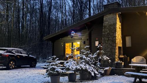 Grandham Ski Chalet | Forest Lodge