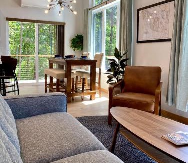 Rosario House | Forest luxury Gourmet kitchen Moran Park nearby