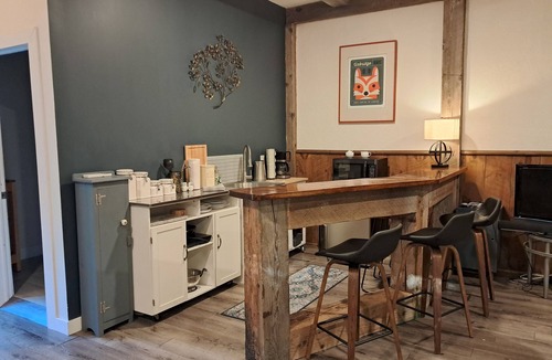Uxbridge Apartment | Forest Nature Retreat with Woodstove and near Durham trails and Thermea Spa