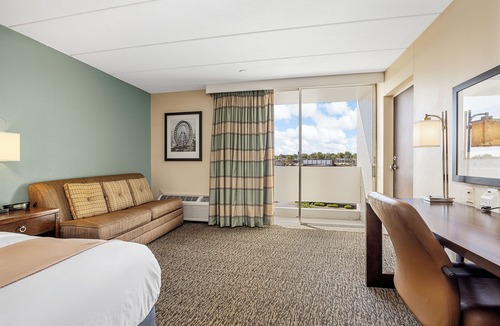 The Hill Hotel | Forest Park Hotel by MDR
