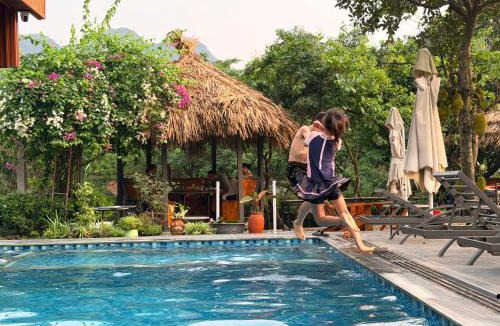 Hoa Lu Hostel | Forest Sunset hostel