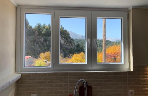Kefalochori Ski Chalet | FOREST VIEW ELISAVET