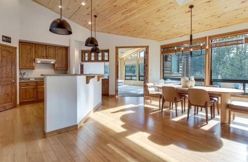 Torreon House | Forest-View Gem in Show Low: Hike, Fish & Golf!