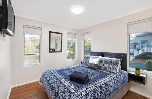 Dunsborough House | Forest View Villa