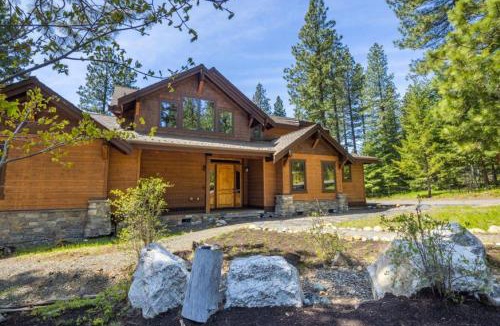 Cle Elum House | Forest Views with Suncadia Pool Access