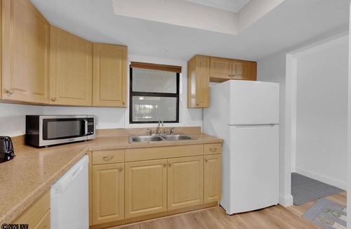 Biggar Condo | Forest Village 202. 2 Bed 2 Bath Condo Close to Beach