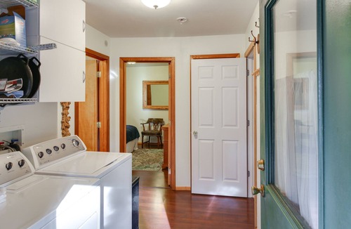 Coffman Cove Cabin | Forested Coffman Cove Cabin w/Wood-Burning Stove!