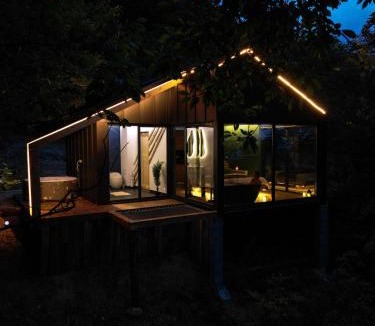 Daesti Villa | ForestView 1- Romantic Cabin for 2