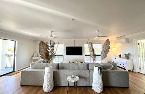 Mission Beach Villa | Forever Endeavour
