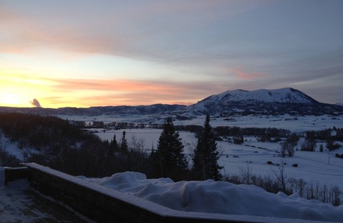 Steamboat Springs Cabin | Forever Views Secluded Mountain Top Log Cabin 5 m from Stmbt for 30 Day Rental