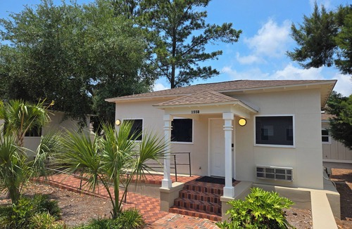 Carrabelle Villa | Forgotten Coast Getaway, ADA