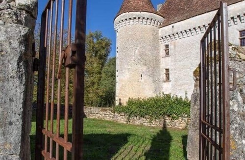 Saint-Laurent-des-Batons House | Former Court of Justice - Château de Saint Maurice