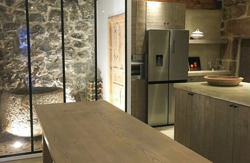 Saint-Urcize House | Former presbytery with garden in Aubrac