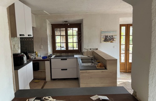 Bargemon House | Former sheepfold in a large property with swimming pool, tennis, pétanque, table tennis.
