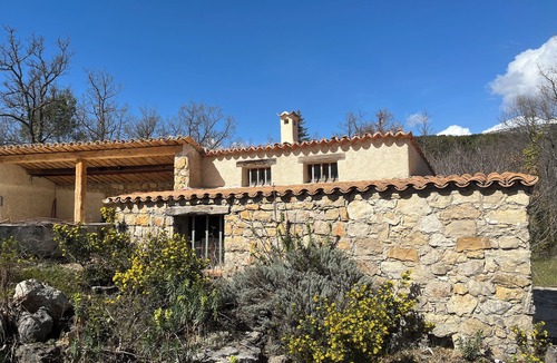 Bargemon House | Former sheepfold in a large property with swimming pool, tennis, pétanque, table tennis.