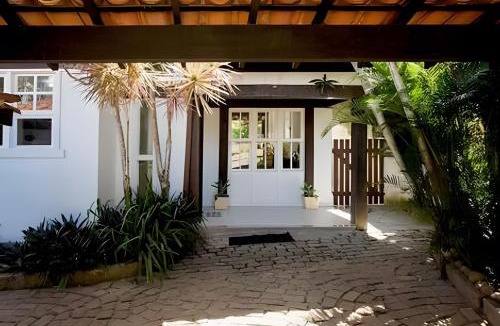 Portal da Ferradura House | Formidável Casa com Piscina em Cond.