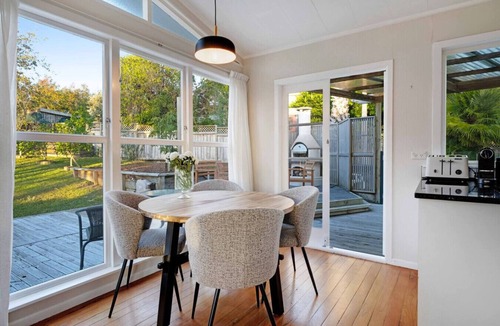 Forrest Hill House | Forrest Hill Oasis with Pool, Spa and BBQ