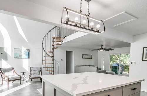 Guthrie House | Forrest Hills A-Frame