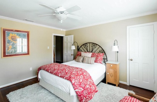 Historic Downtown Savannah Apartment | Forsyth Place by Lucky Savannah