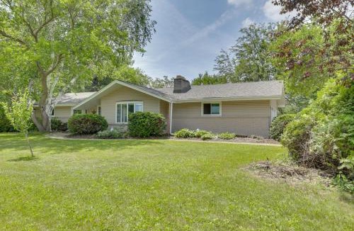 Fort Atkinson House | Fort Atkinson Ranch Home Near Rock River