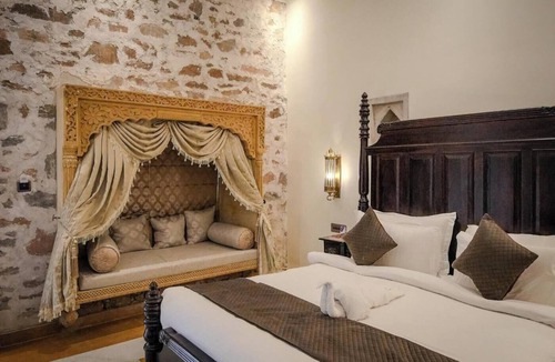 Alwar Hotel | Fort Dadhikar, Alwar