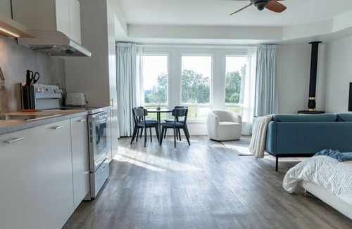 Fort Langley Apartment | Fort Langley Suite | Bright Modern with Field Views