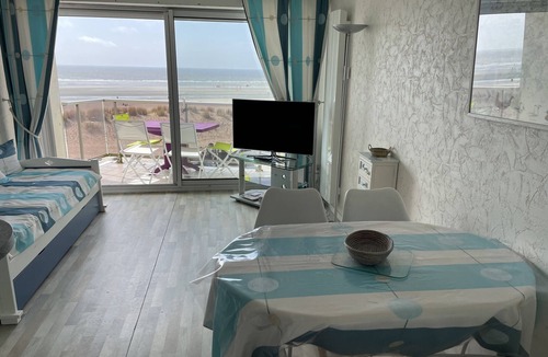 Fort-Mahon-Plage Apartment | Fort-Mahon-Plage: Studio with balcony, fully equipped, private parking
