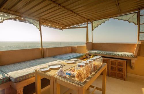 Amar Sagar Pol Hotel | Fort Villa