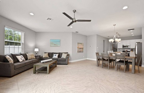Indian Harbour Beach House | Fortebello townhouse w/pool, BBQ & backyard