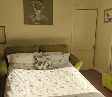 South Queensferry House | Forth Road Bridge Views