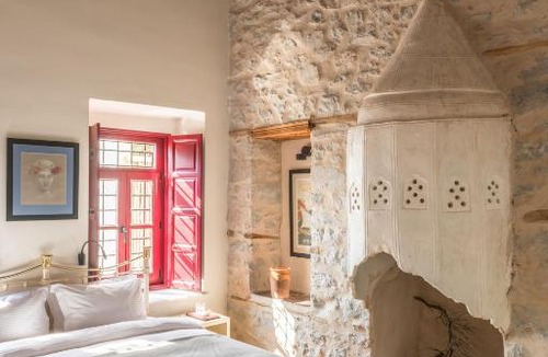 idhra Hotel | FOS Hydra residence