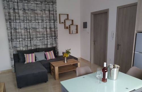 Kardamena Apartment | Fotaki's Home - Comfortable Newbuilt 2 Bedroom Home, 20 Meters From the sea