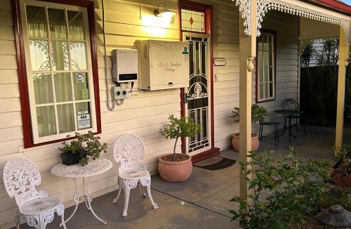 Rutherglen Bed & Breakfast | Foundry Cottages