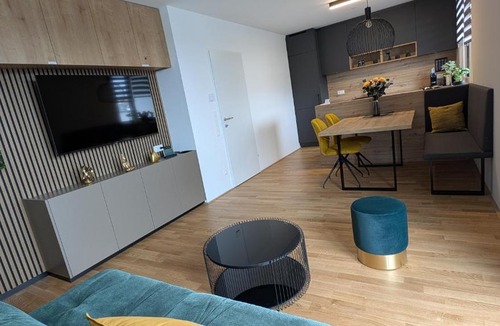 Donaustadt Apartment | Fountain Suite Vienna - Garage, U-Bahn Nähe