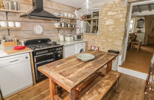 Bicester Cottage | Fountain View Cottage
