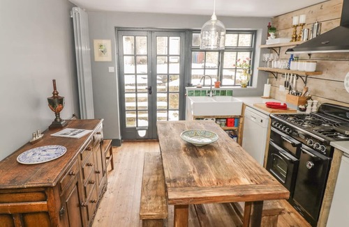 Bicester Cottage | Fountain View Cottage
